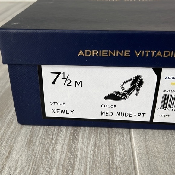 Nude Heels Newly Stud d'Orsay Pumps size 7.5 height 3” - Picture 3 of 8
